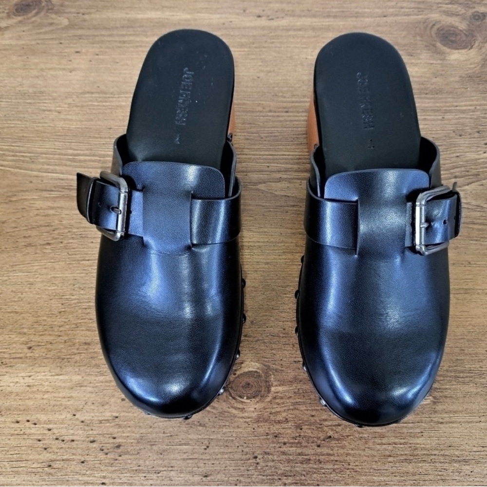 Black leather clogs with studded detail - Picture 3 of 6